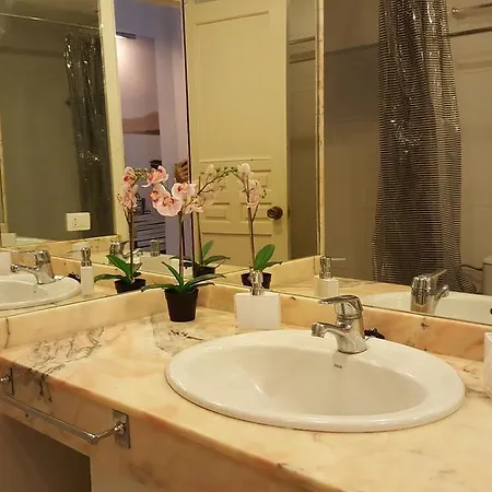 Dream's Apartment